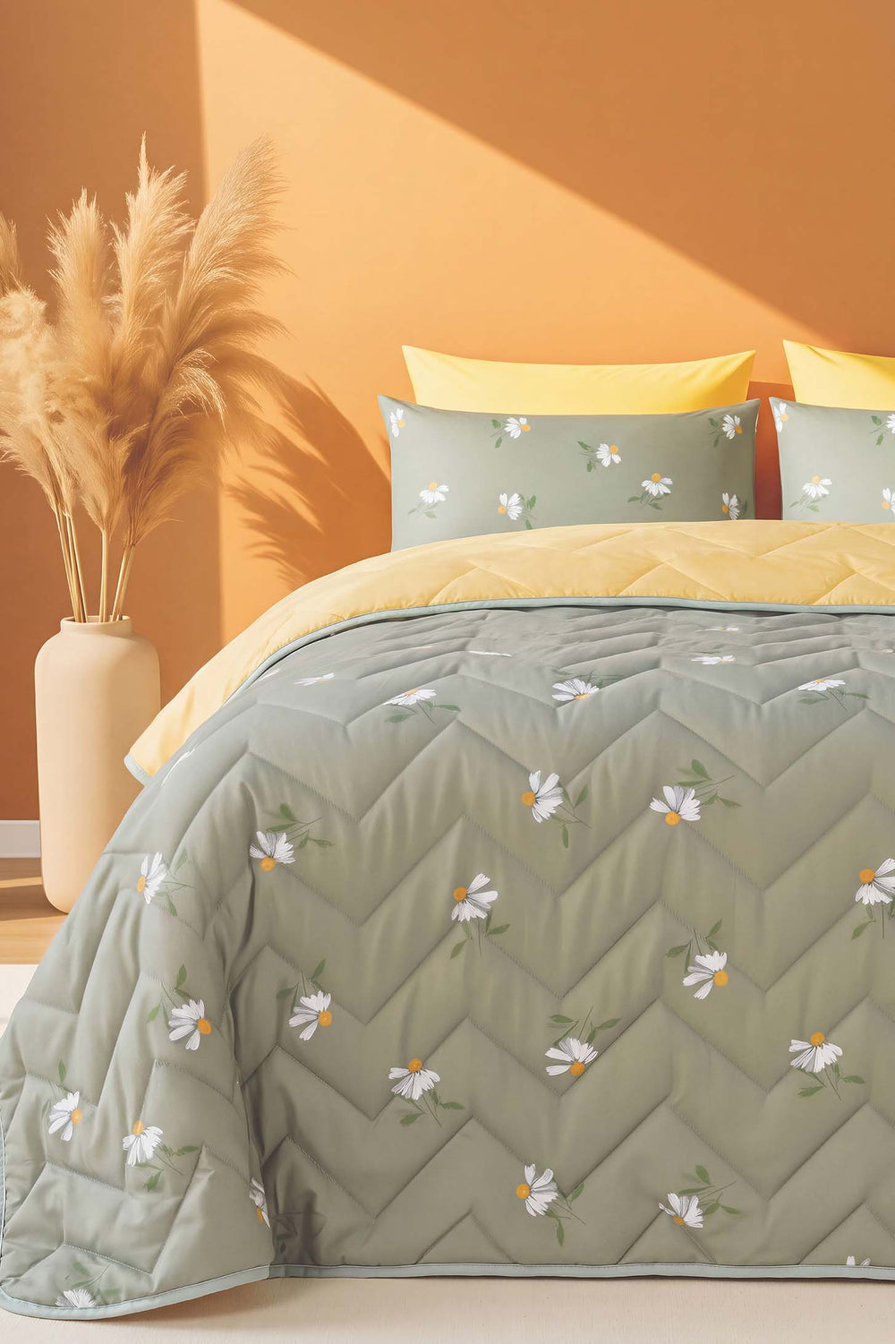 Couette Bombée En Polycoton Yeşil Papatya - 200x200 cm (Sans Oreillers)