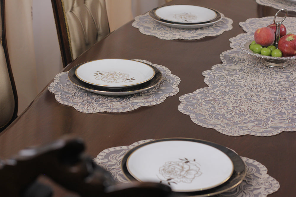 Valeria Ensemble 7 Pièces Brodé Beige (6 Sous-Plats + Chemin)