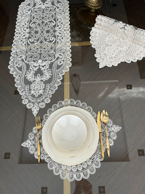 Valonia Ensemble 7 Pièces Brodé Blanc (6 Sous-Plats + Chemin)